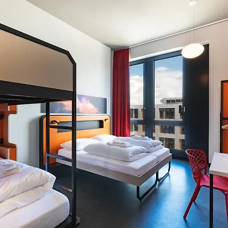 Hotel Meininger Centre Charmilles