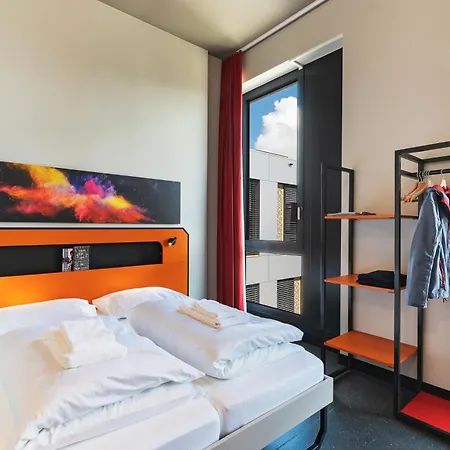 Hotel Meininger Centre Charmilles Genf