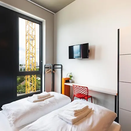 Hotel Meininger Centre Charmilles Genf