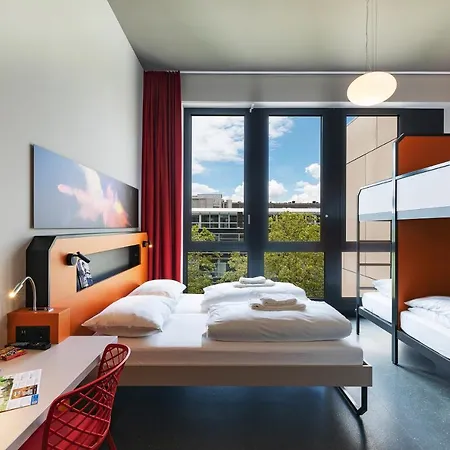 Hotel Meininger Centre Charmilles *