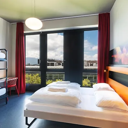 Meininger Centre Charmilles Hotel