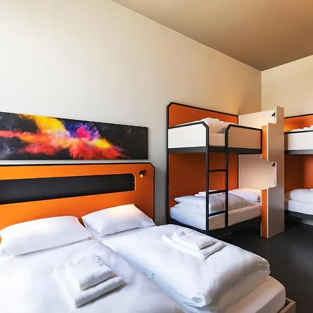 Hotel Meininger Centre Charmilles *