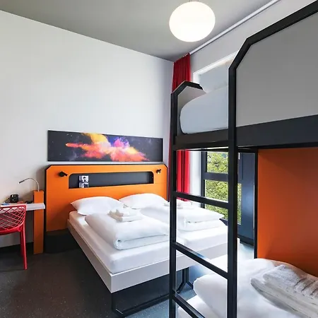Meininger Centre Charmilles Hotel